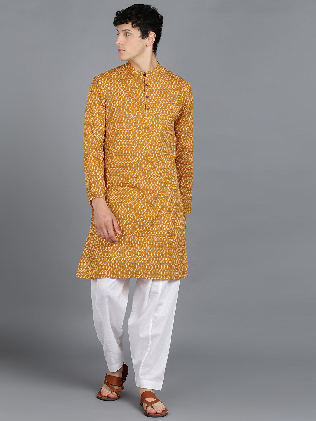

MALHAAR Abstract Printed Pure Cotton Kurta With Pyjamas, Mustard