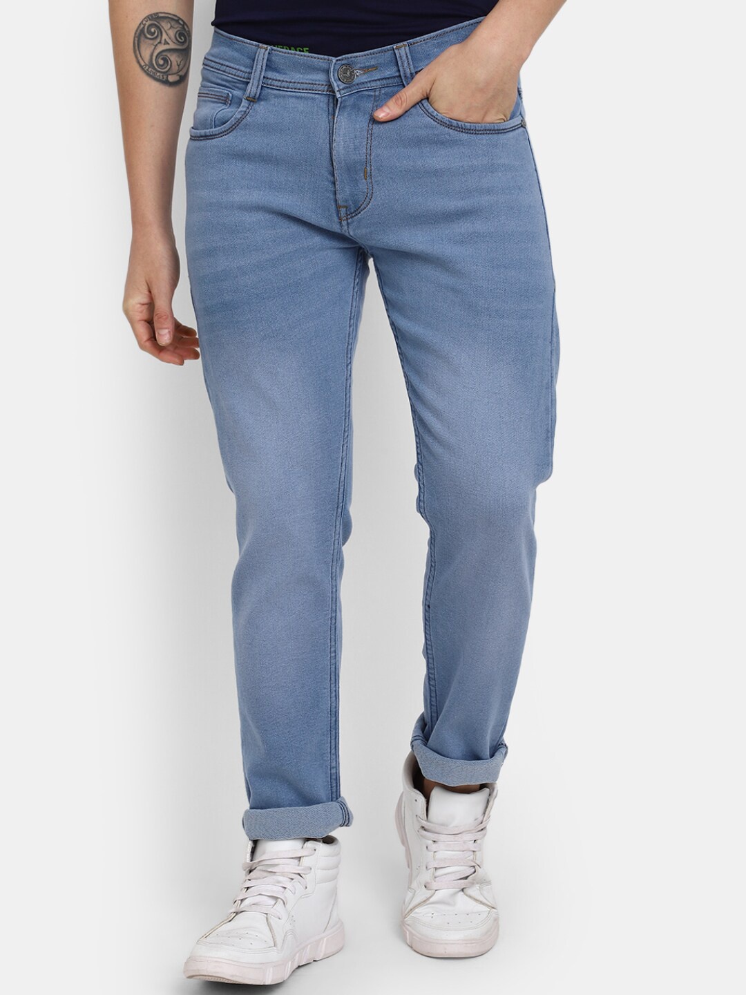 

V-Mart Men Slim Fit Mid-Rise Light Fade Stretchable Jeans, Blue