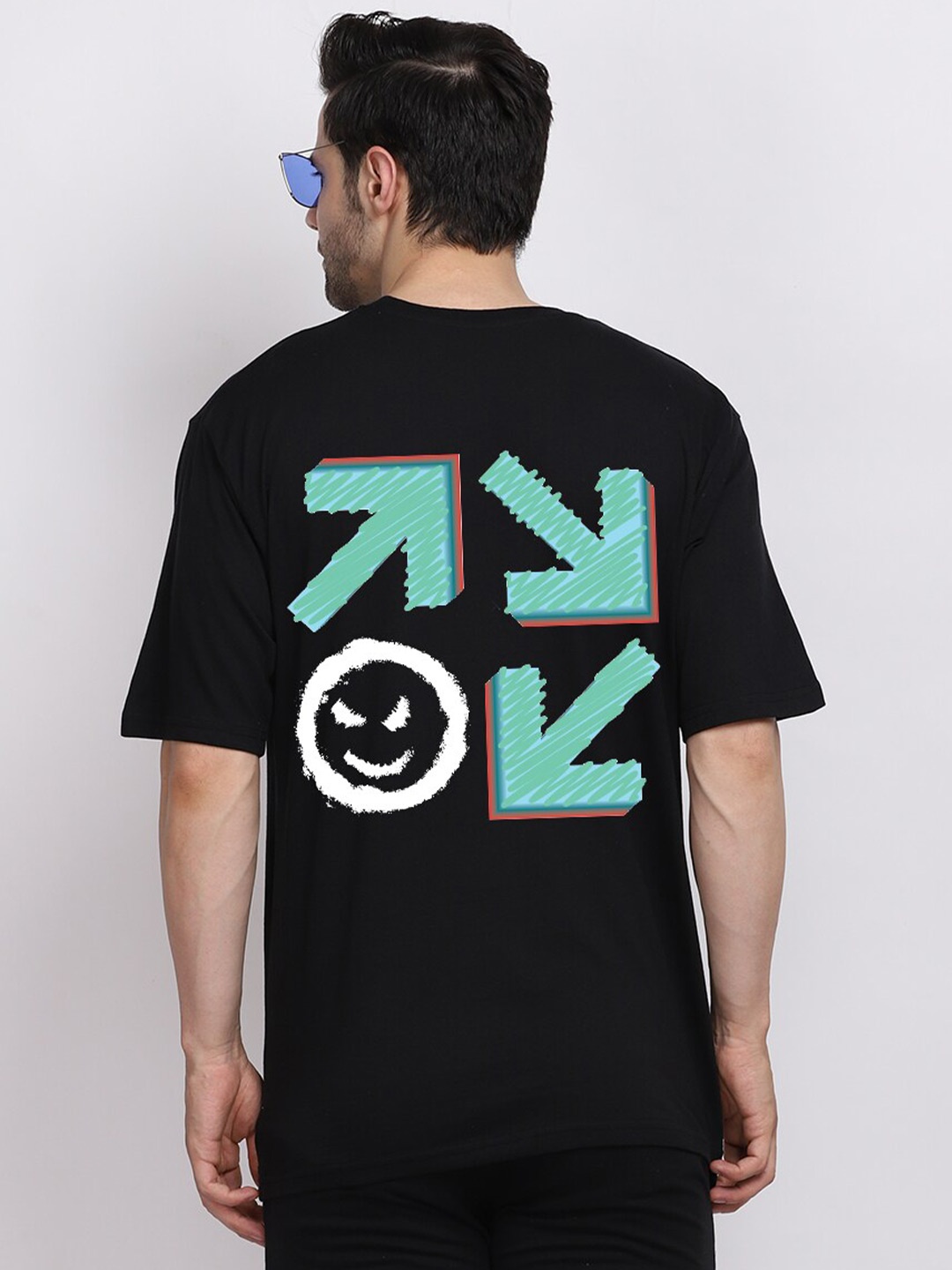 

Mad Over Print Smiley Arrow Printed Pure Cotton T-shirt with Shorts, Black