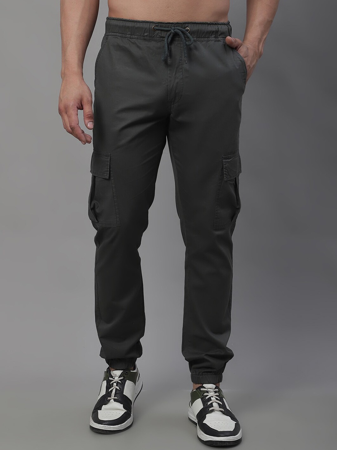 

JAINISH Men Relaxed Tapered Fit Cotton Cargo Trousers, Grey