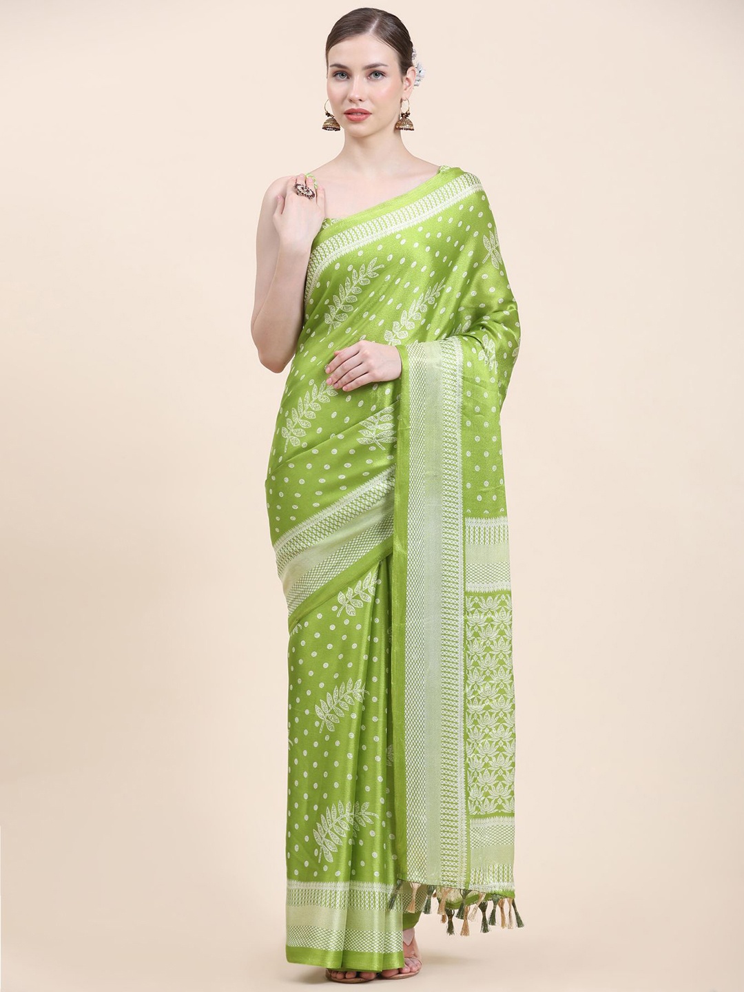 

Phenav Floral Printed Silk Cotton Block Print Saree, Green