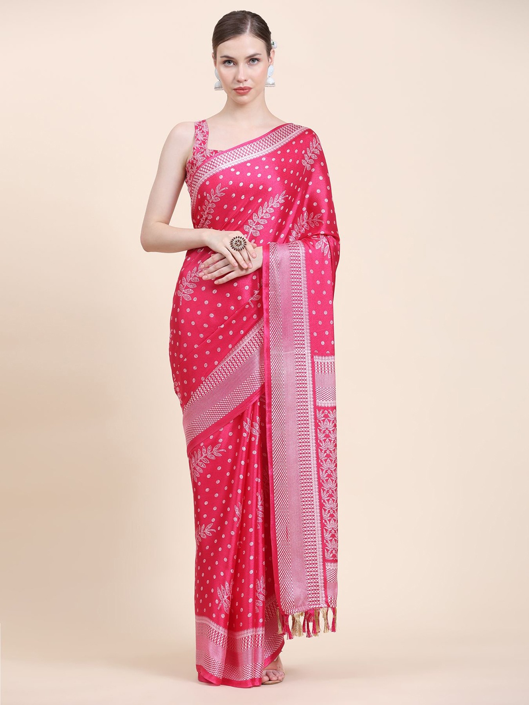

Phenav Floral Printed Silk Cotton Block Print Saree, Pink