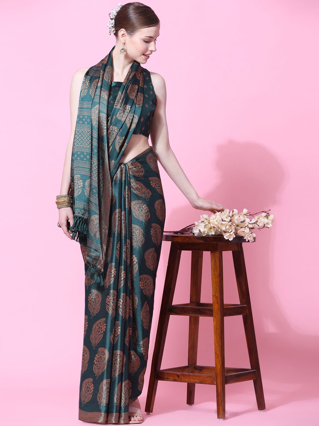 

Phenav Ethnic Motifs Block Printed Silk Cotton Sarees, Green