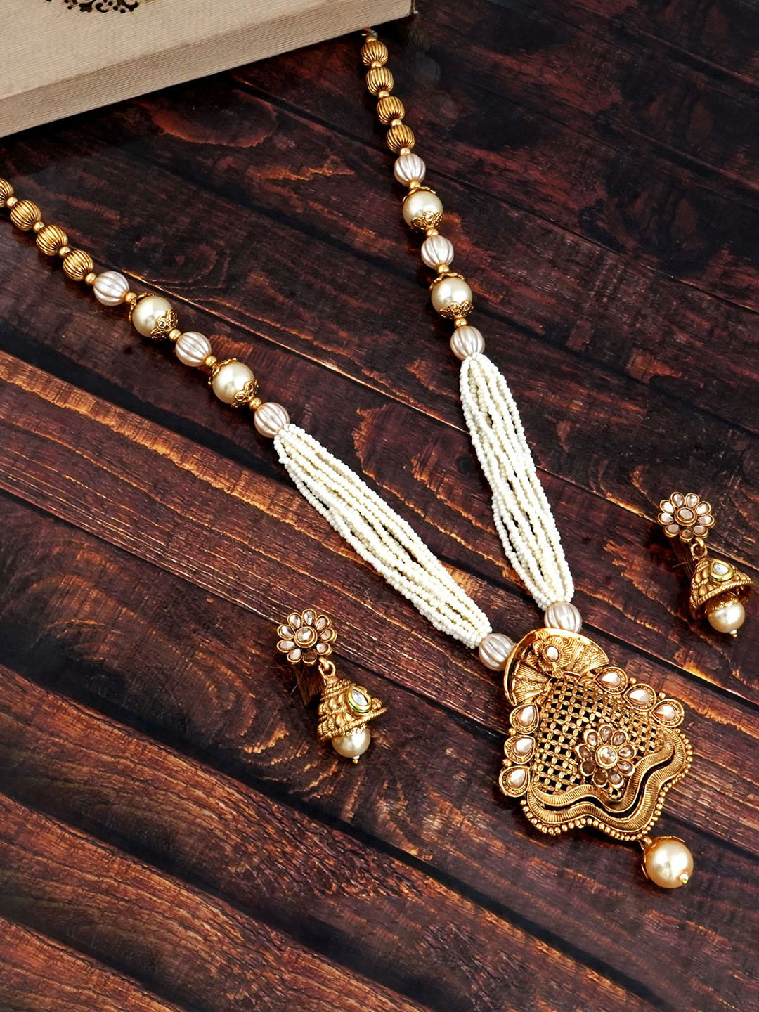 

MANSIYAORANGE Gold-Plated & Reverse AD Polki Kundan Studded & Beaded Necklace & Earrings
