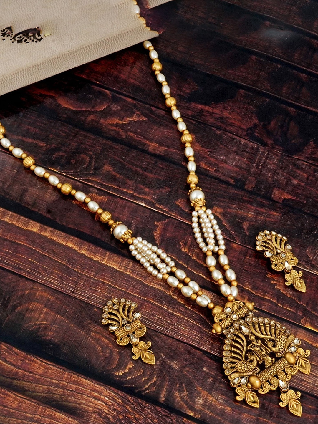 

MANSIYAORANGE Gold-Plated Stone-Studded & Beaded Temple Necklace & Earrings