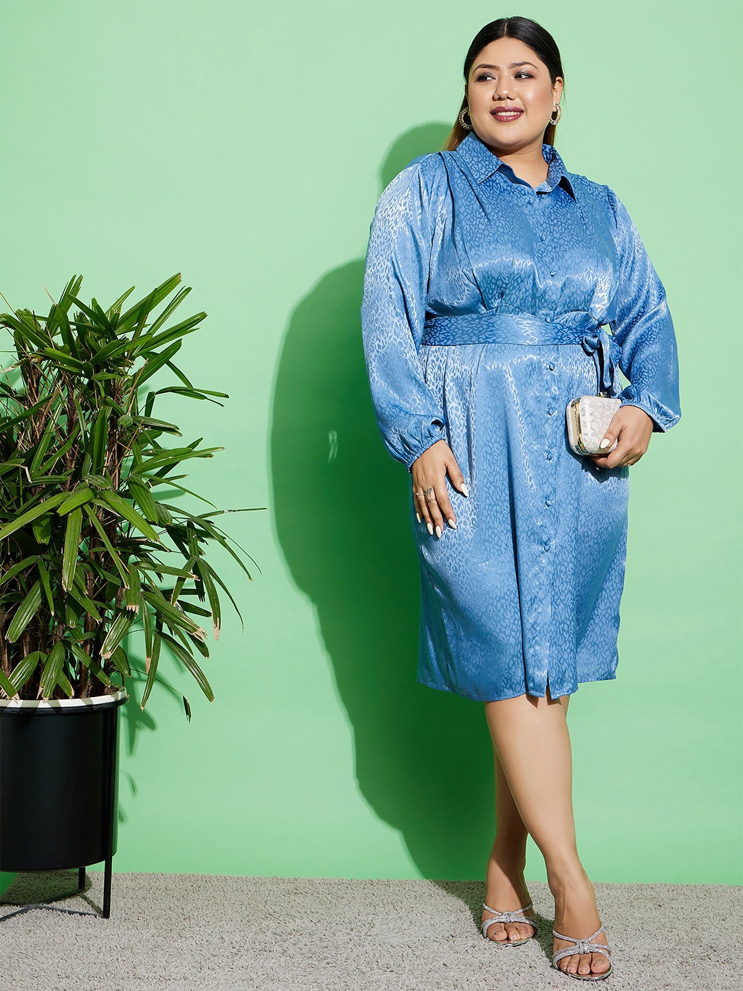 

SASSAFRAS Curve Plus Size Blue Knee Length Shirt Style Dress