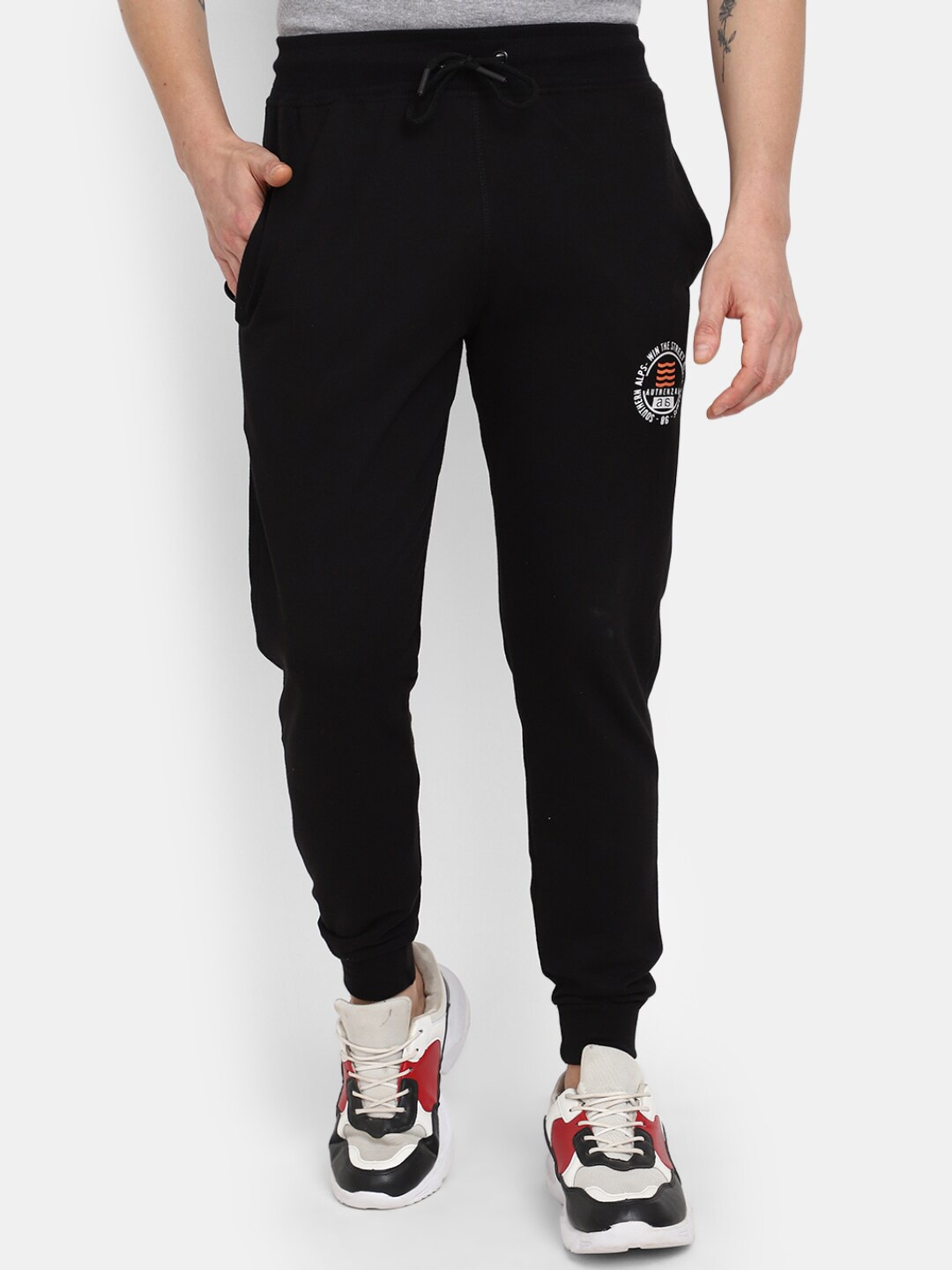

V-Mart Men Mid-Rise Joggers, Black