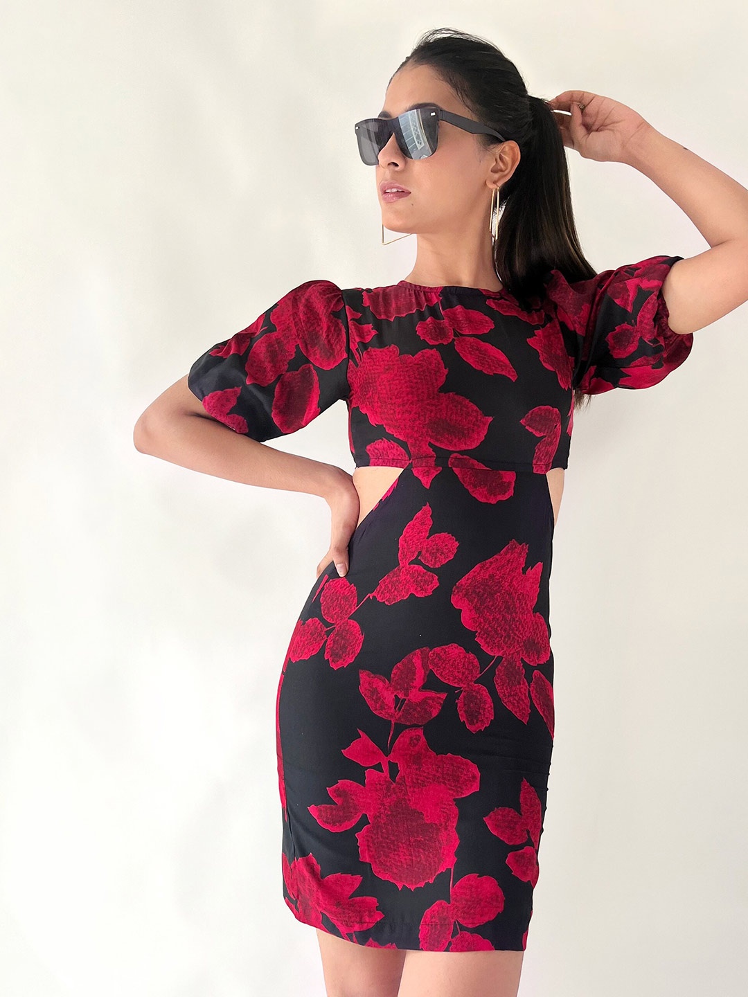 

Taggd Floral Printed Crepe Cut-Out Bodycon Dress, Red