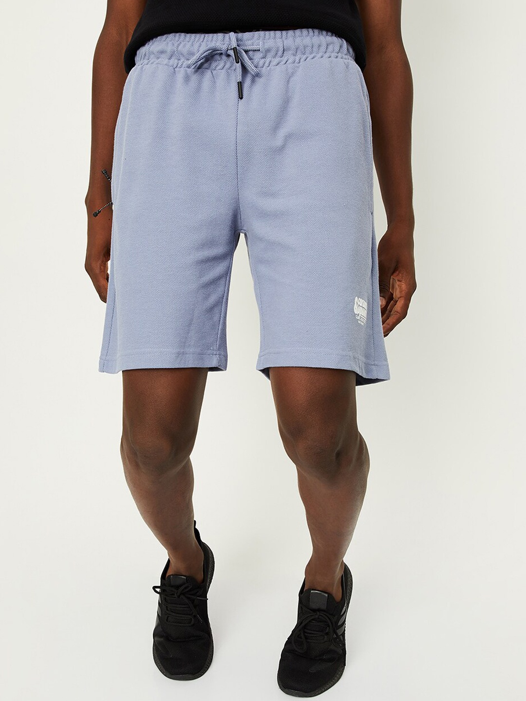 

max Men Mid-Rise Above Knee Length Regular Shorts, Blue