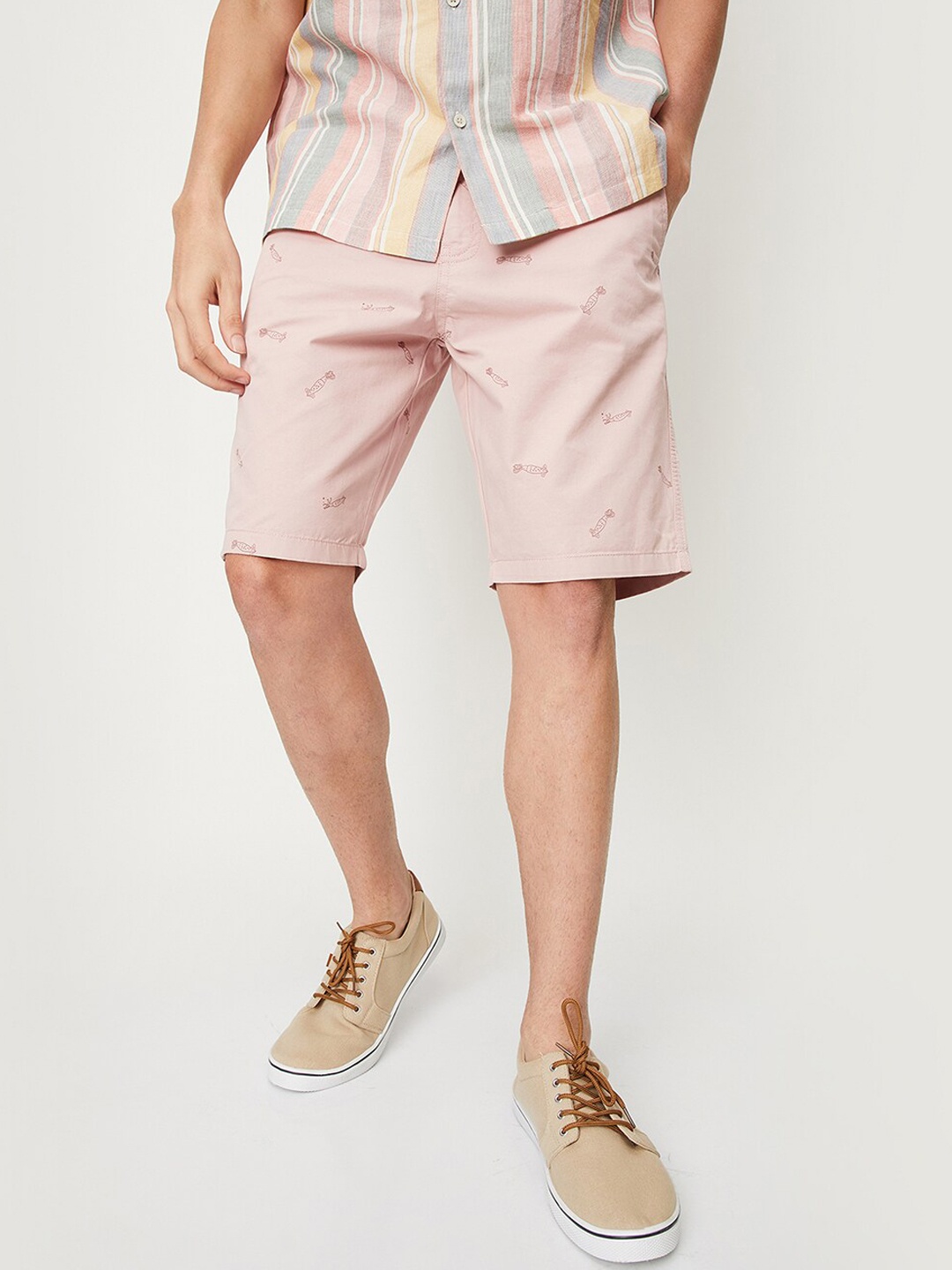 

max Men Conversational Printed Pure Cotton Chino Shorts, Pink