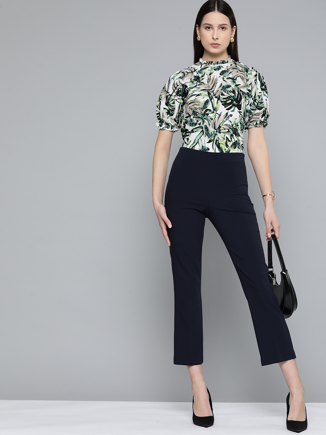 

Chemistry Floral Printed Puff Sleeve Top, Off white