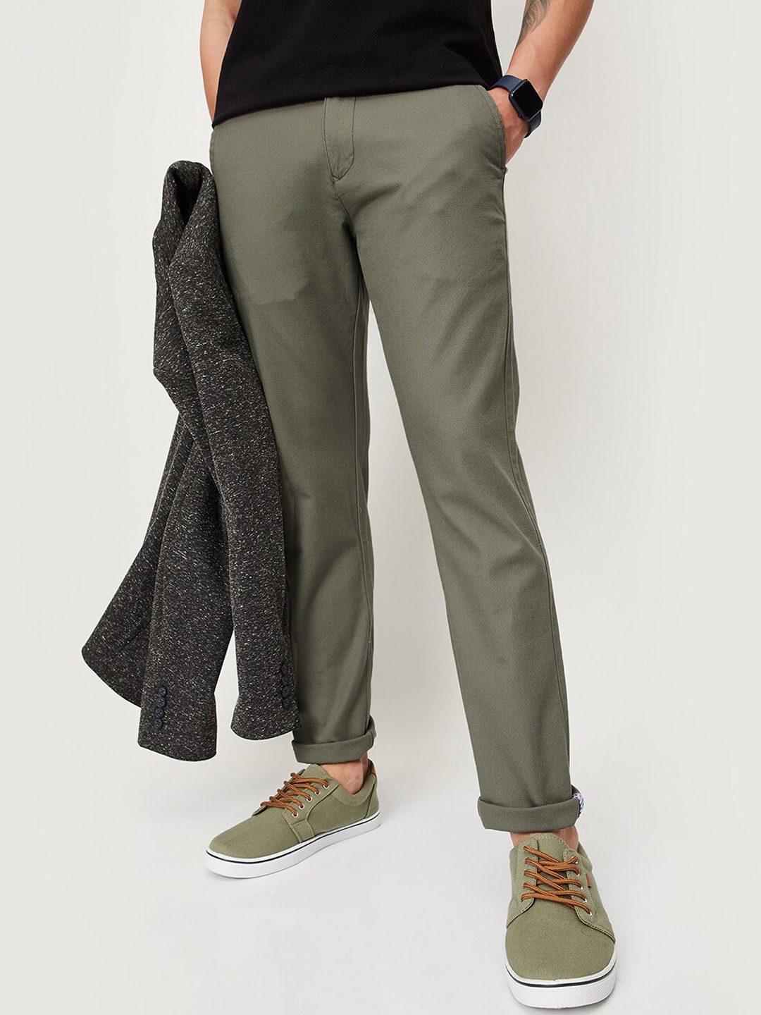 

max Men Regular Fit Mid-Rise Chinos, Green