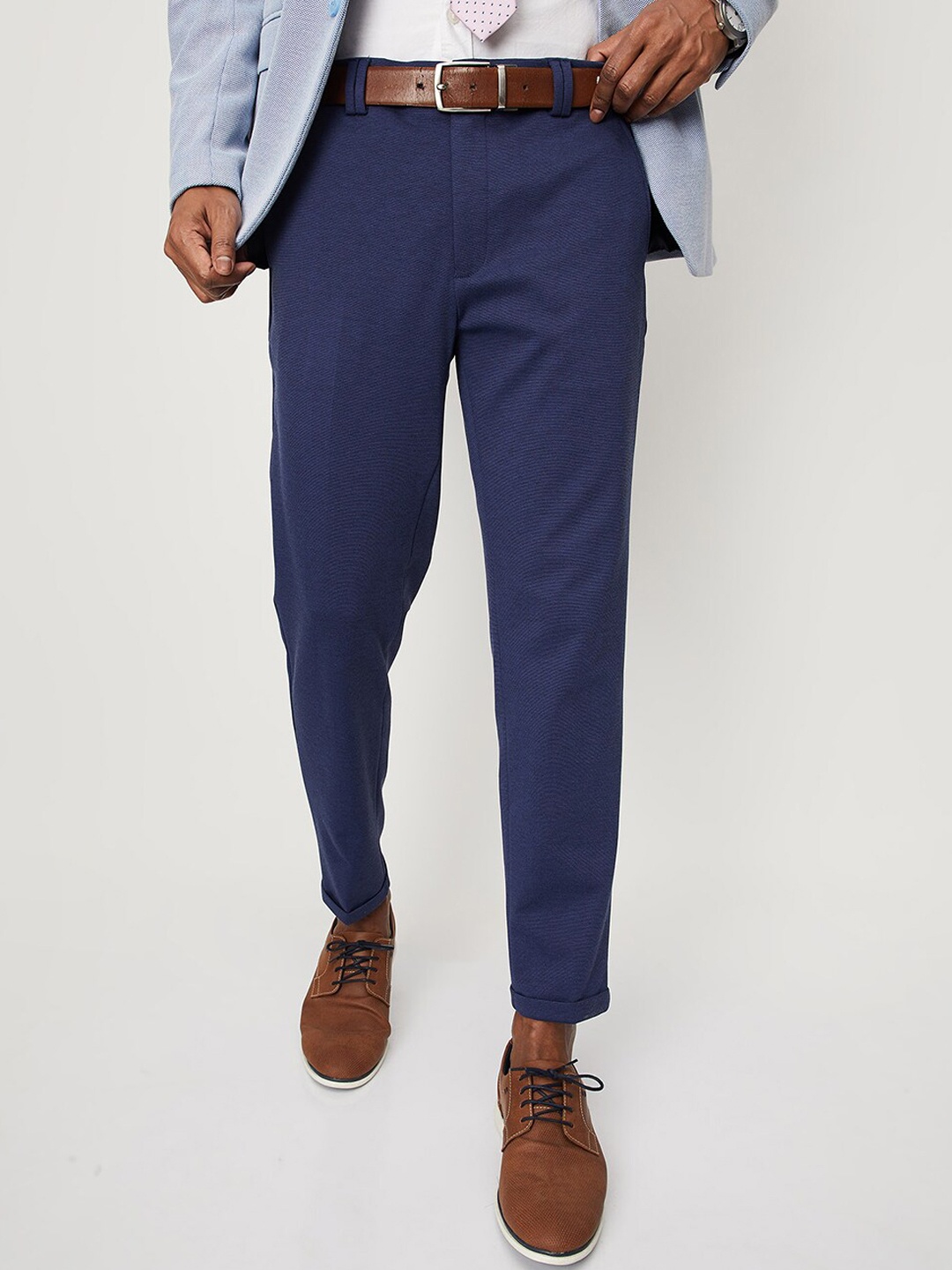 

max Men Regular Fit Mid-Rise Chinos, Navy blue