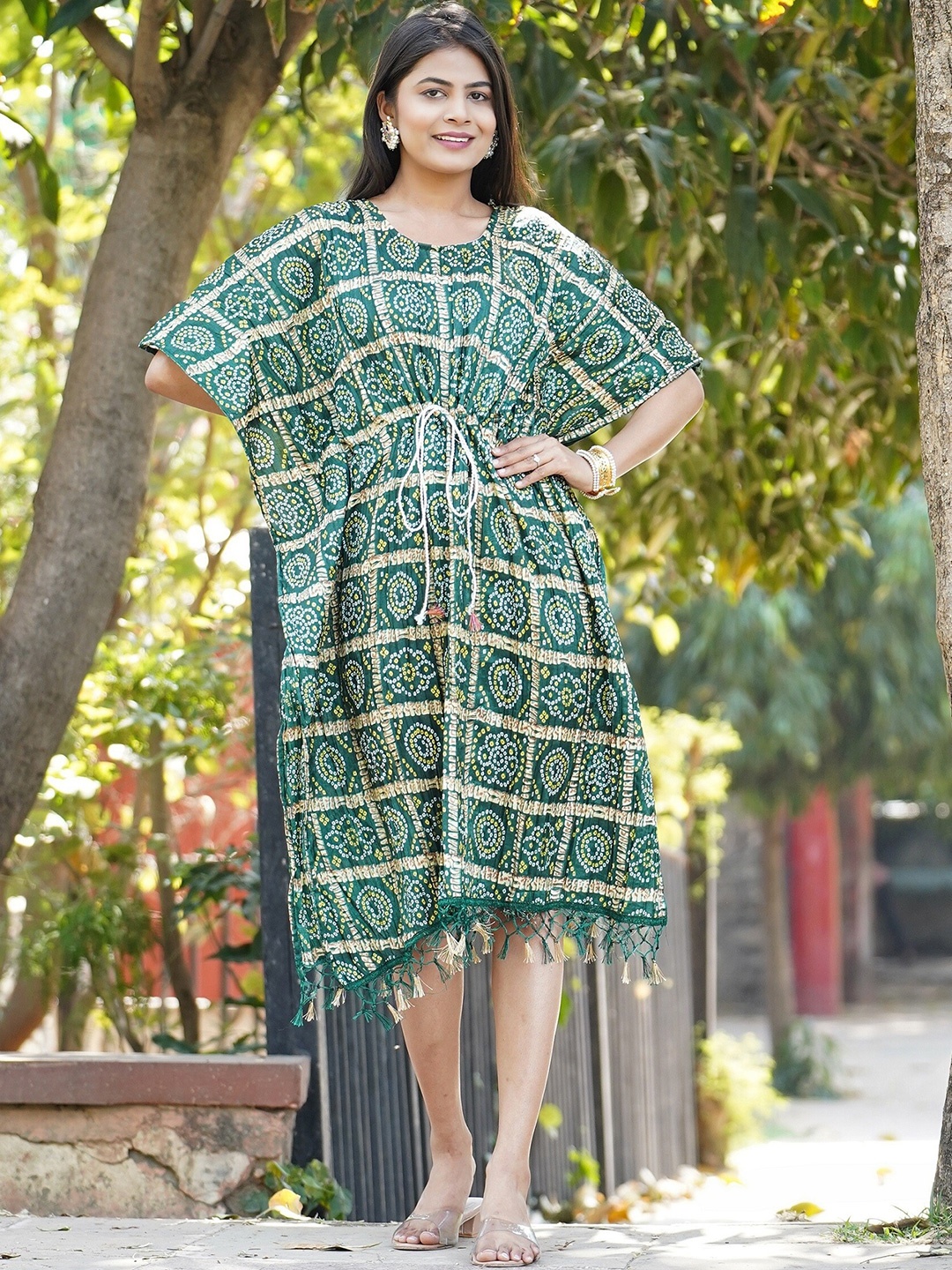 

Kesarya Ethnic Motifs Bandana Printed Kimono Sleeves Kaftan Dress, Green