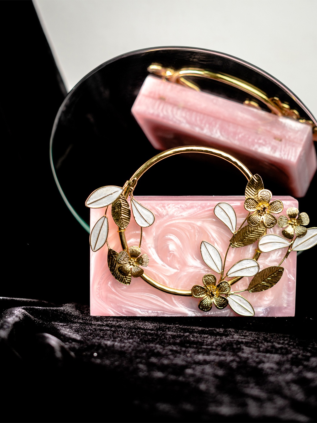 

NR By Nidhi Rathi Women Embellished Box Clutch, Pink