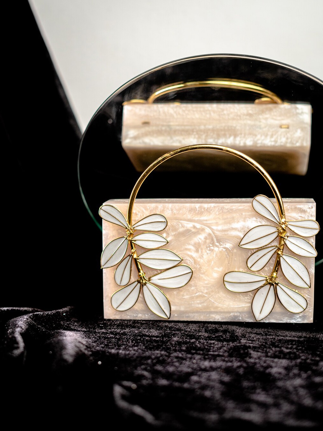 

NR By Nidhi Rathi Women Embellished Box Clutch, Beige