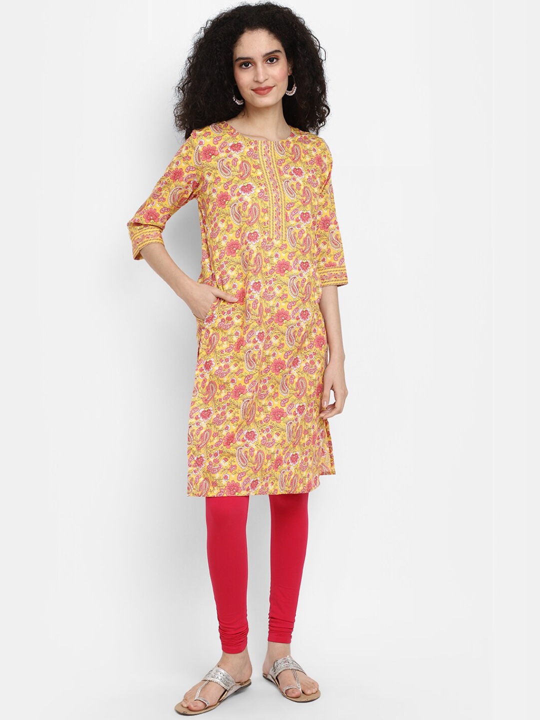 

V-Mart Paisley Printed Cotton Kurta, Mustard