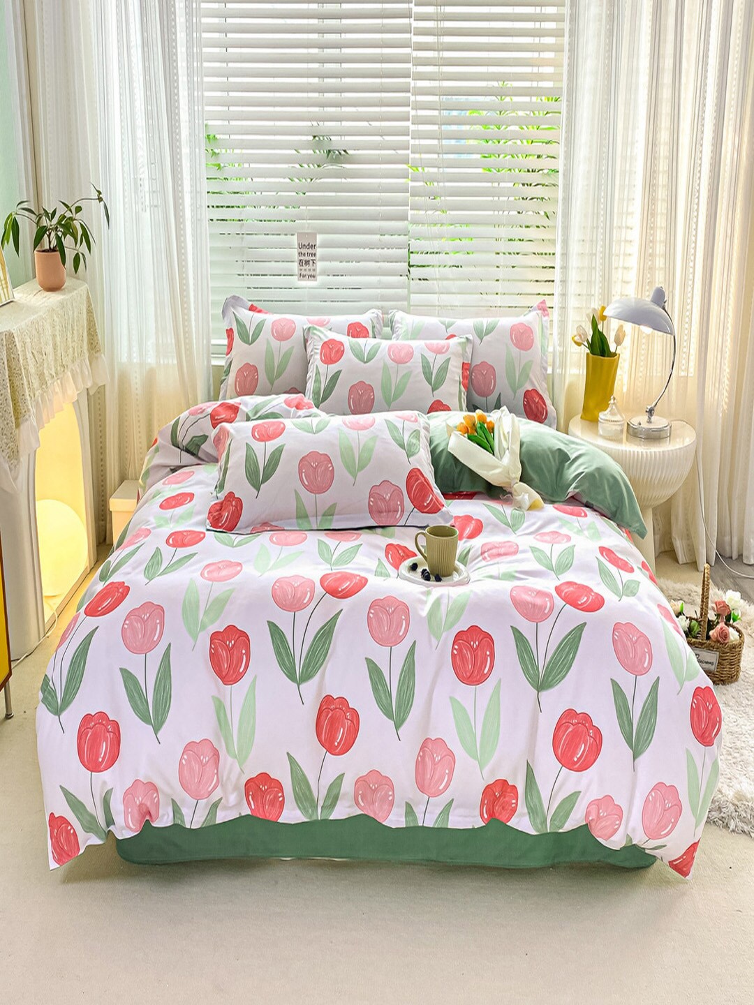 

JC Collection White & Pink Printed Double Extra Large Bedding Set