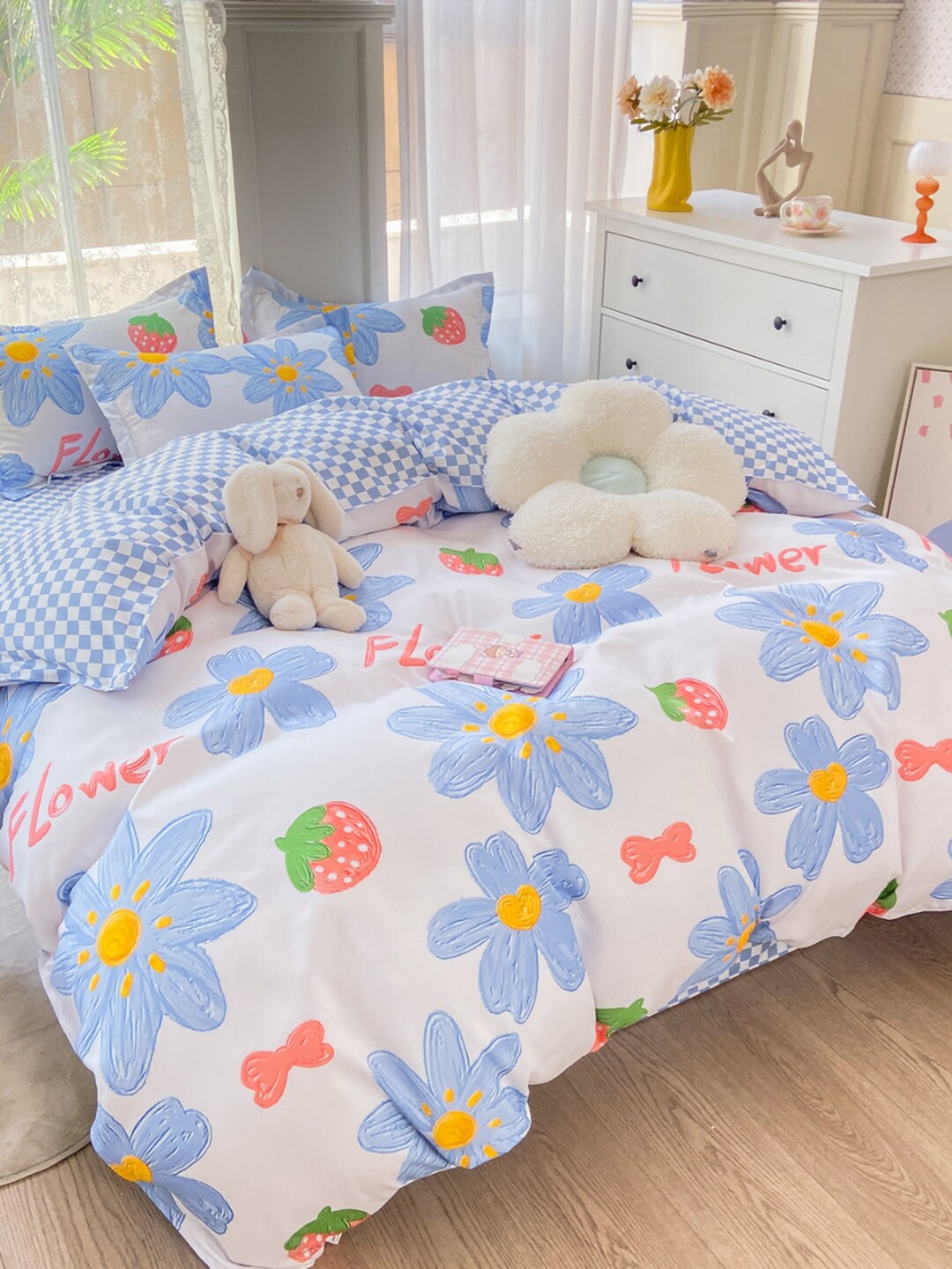 

JC Collection White & Blue Floral Printed Double King Bedding Set