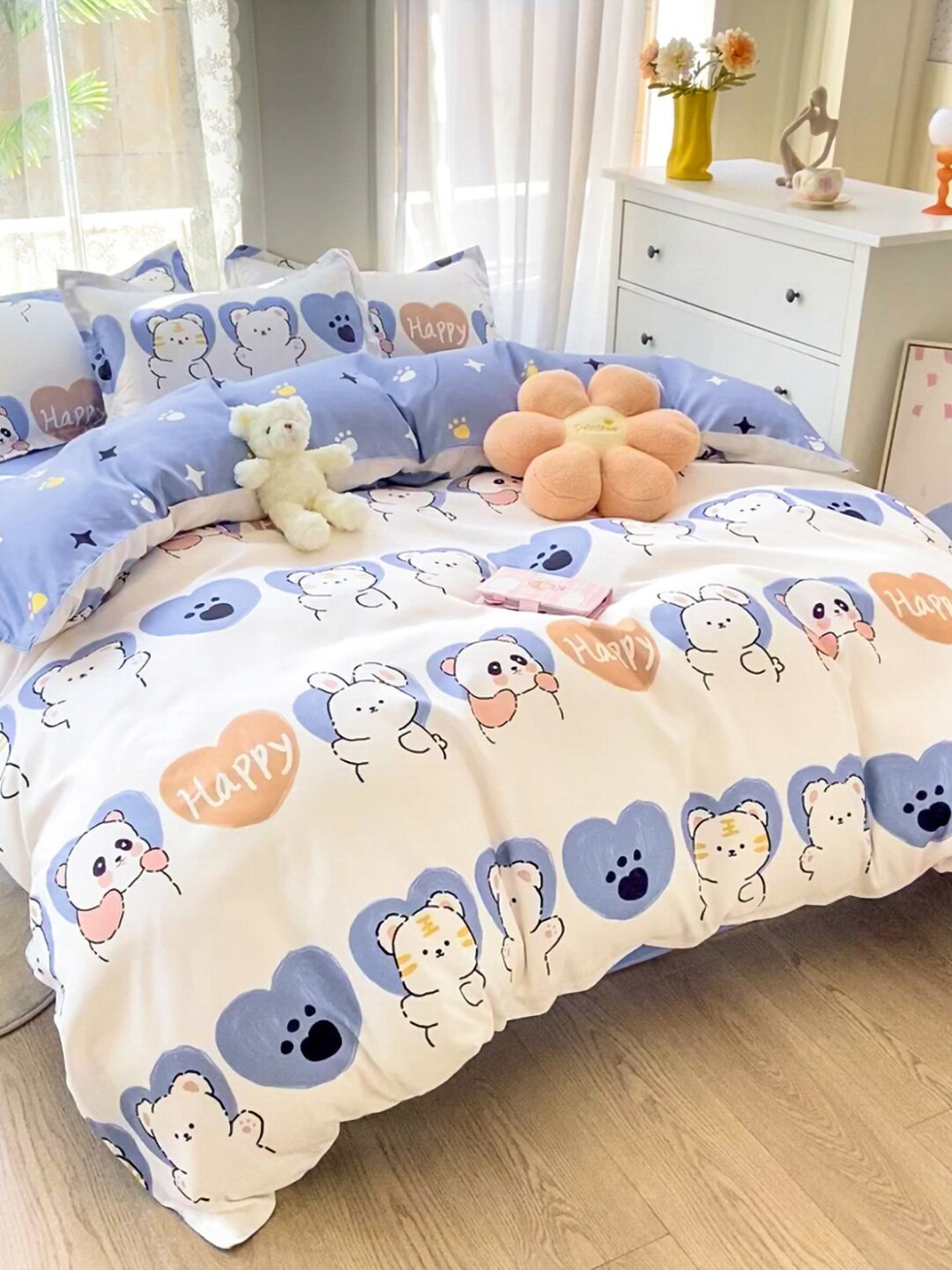 

JC Collection White & Blue Printed Double Queen Bedding Set