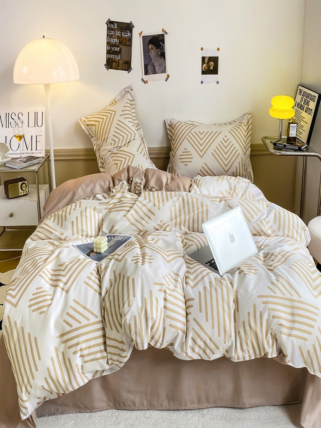 

JC HOME Coffee Brown Printed Double King Bedding Set