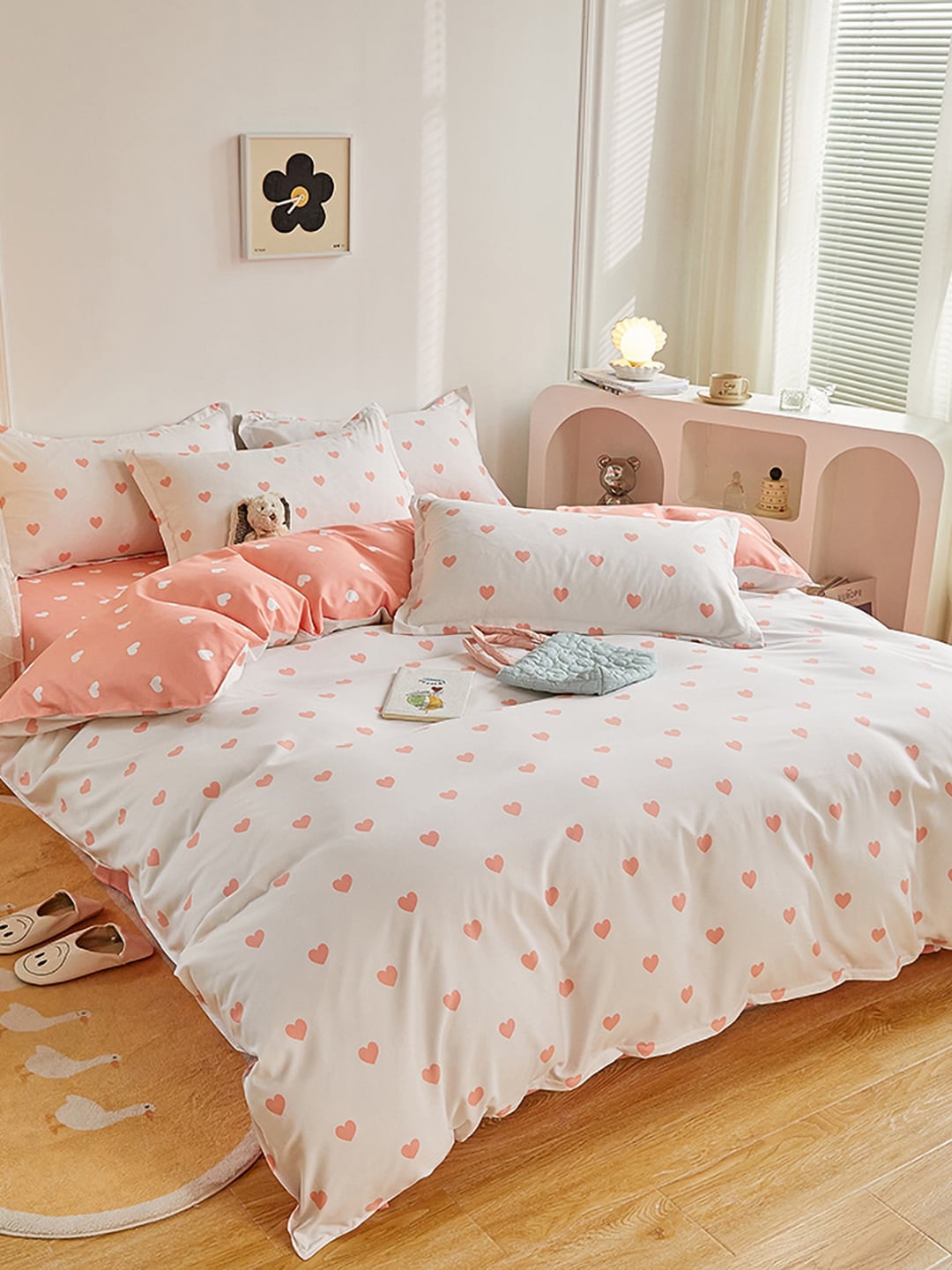 

JC HOME White & Peach-Colored Heart Printed Double King Bedding Set