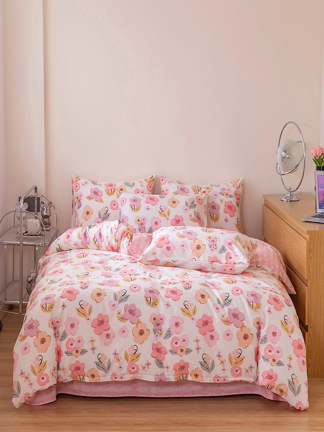 

JC HOME Pink White Printed Pure Cotton Double King Bedding Set