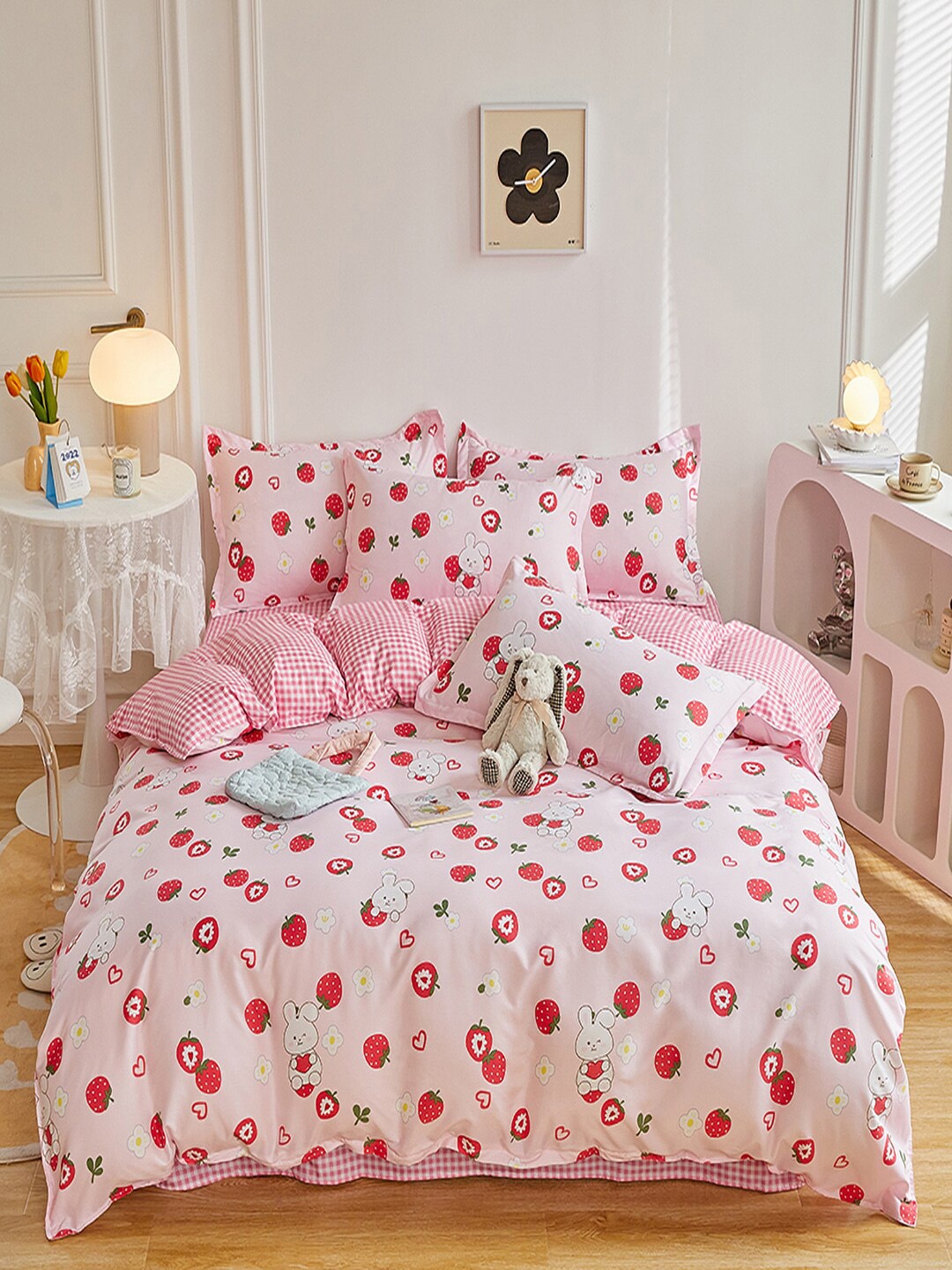 

JC Collection Pink & Red Printed Double Queen Bedding Set