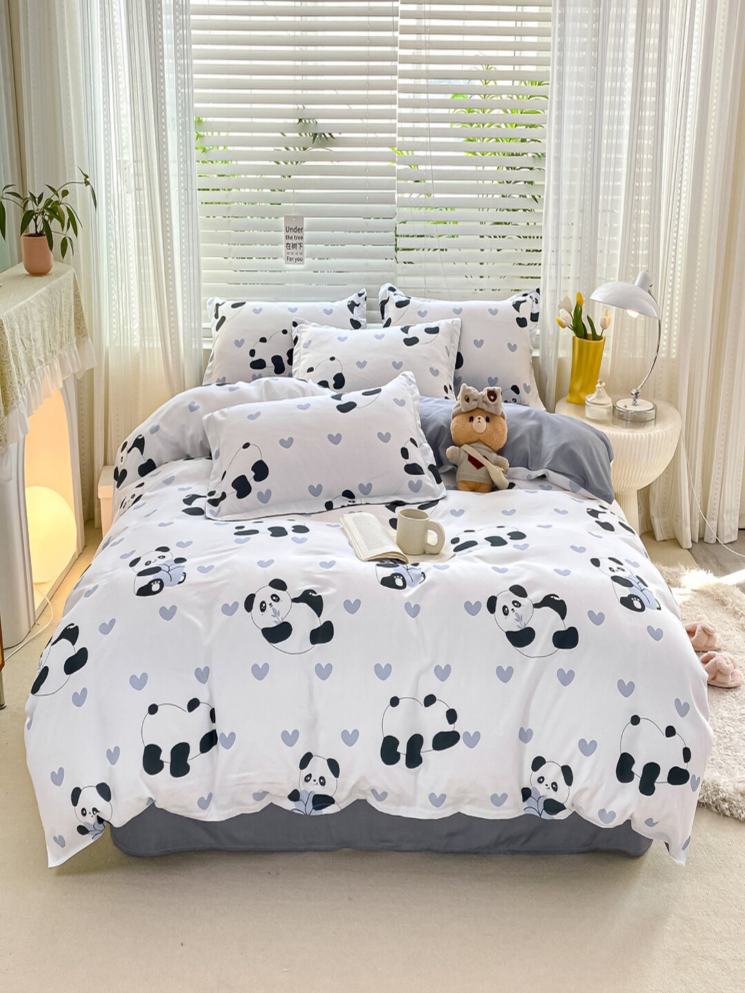 

JC HOME White Printed Double Queen Bedding Set