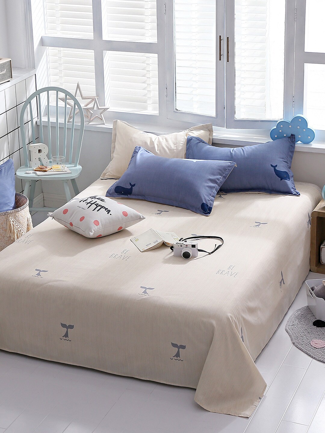 

JC Collection Beige & Blue Printed Double King Bedding Set