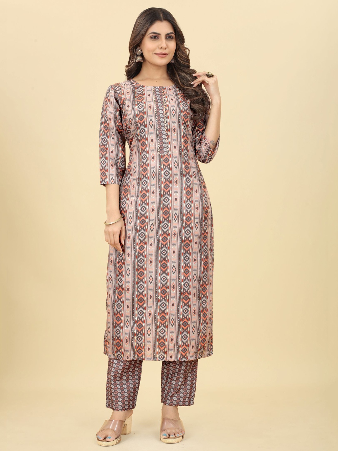 

KALINI Ethnic Motifs Printed Regular Kurta With Trousers, Grey