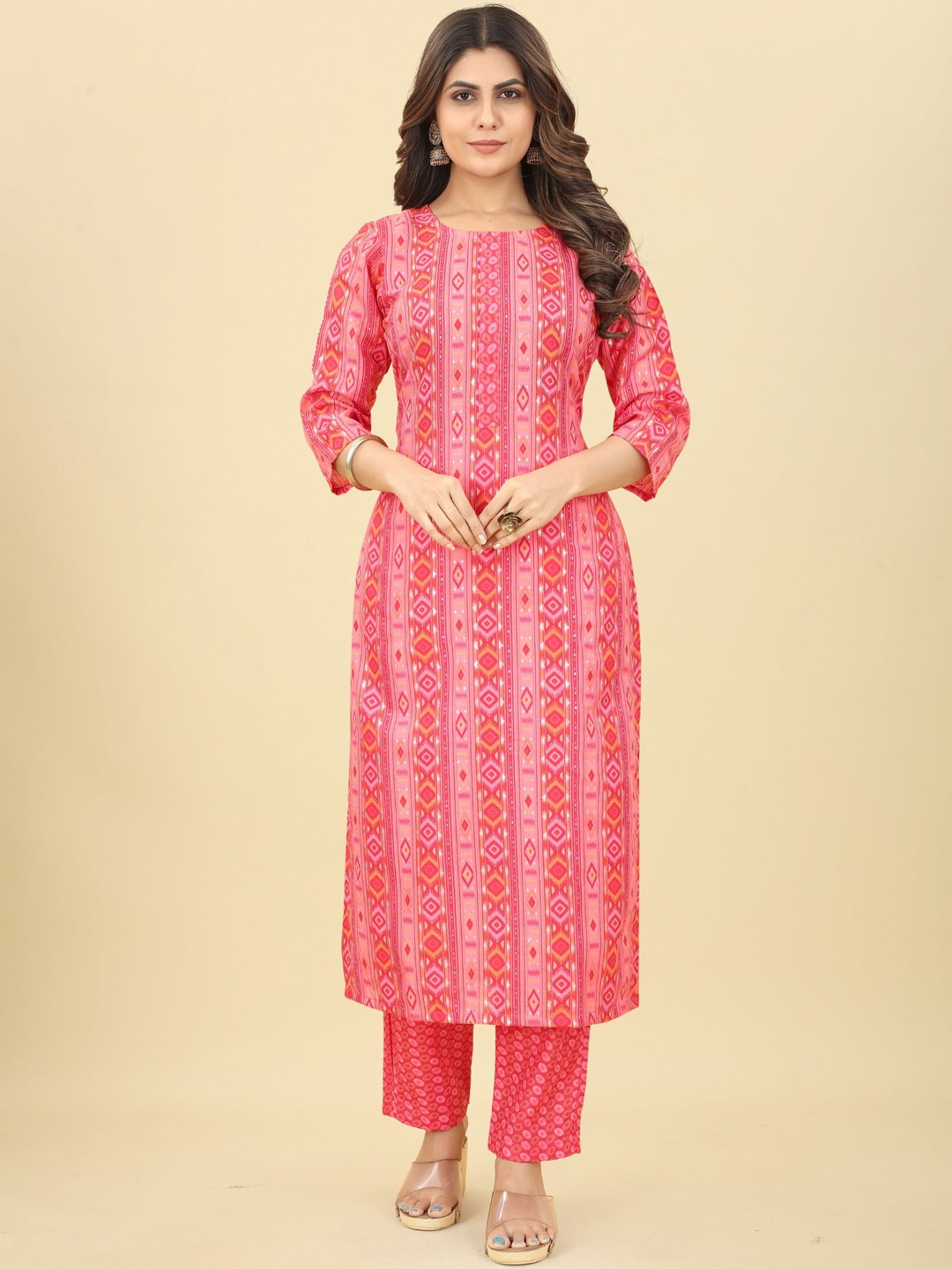

KALINI Geometric Printed Regular Straight Kurta With Trousers, Pink
