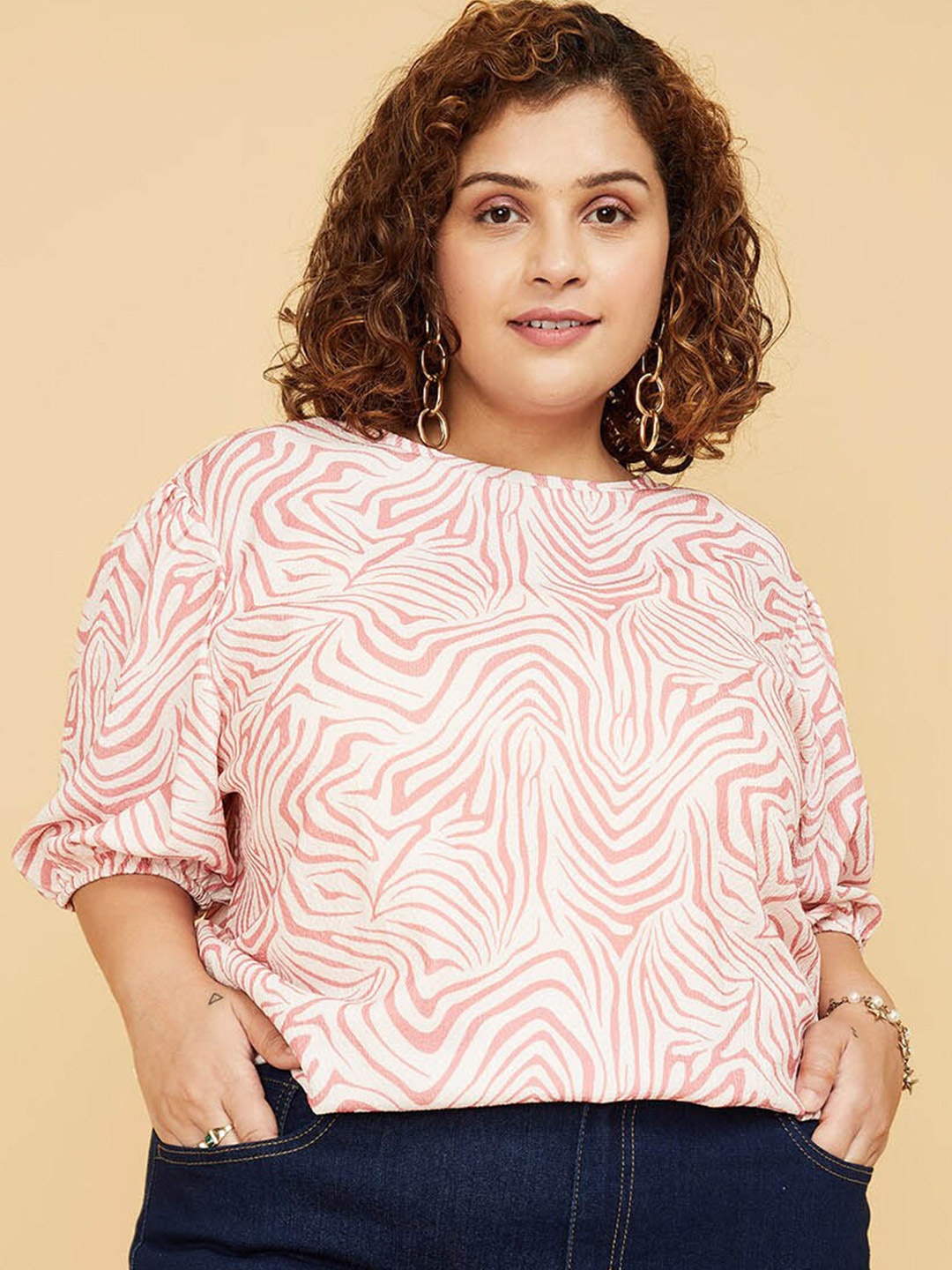 

max Plus Size Abstract Printed Puff Sleeves Top, Red