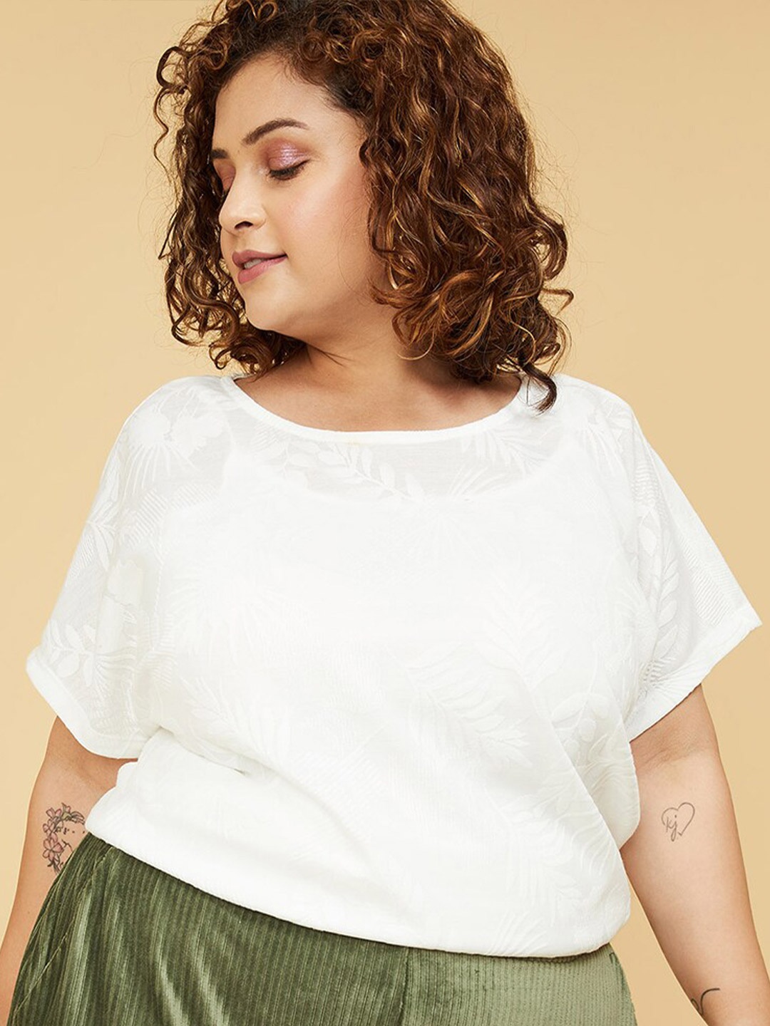 

max Plus Size Self Design Extended Sleeves Top, White