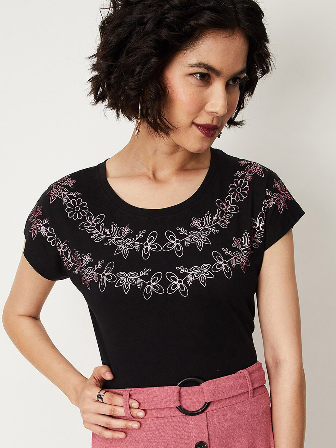 

max Floral Printed Extended Sleeves Pure Cotton Top, Black