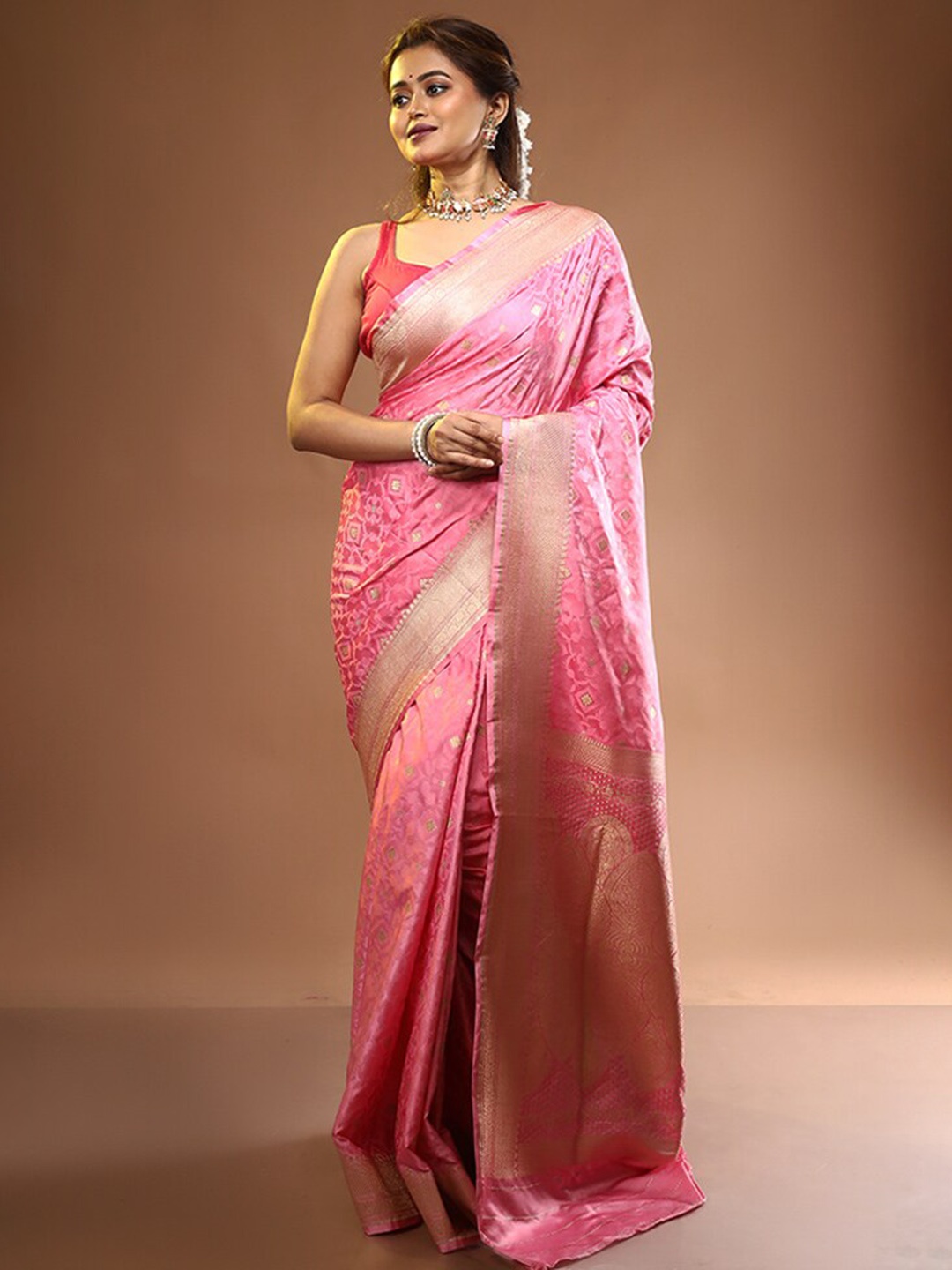 

AllSilks Pink & Gold-Toned Woven Design Zari Pure Silk Banarasi Saree