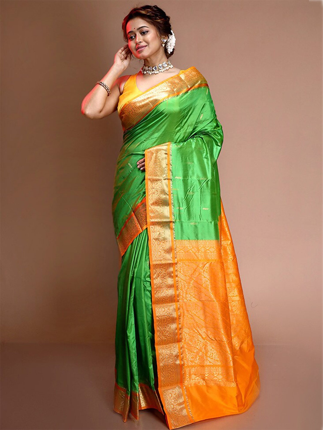 

AllSilks Ethnic Motif Woven Design Zari Pure Silk Kanjeevaram Saree, Green