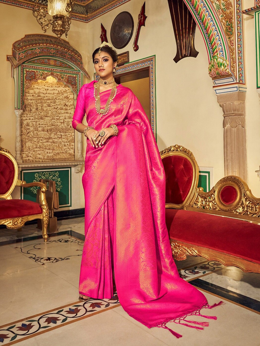 

Mitera Woven Design Zari Banarasi Saree, Pink