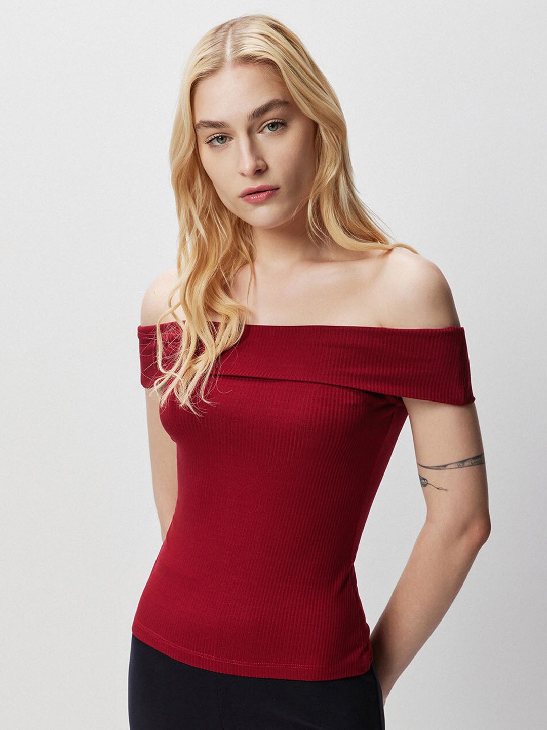 

COVER STORY Maroon Off-Shoulder Bardot Top