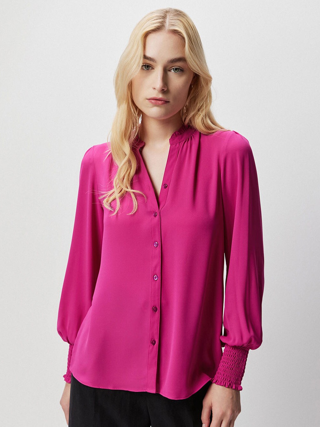 

COVER STORY Fuchsia Mandarin Collar Bishop Sleeve Shirt Style Top