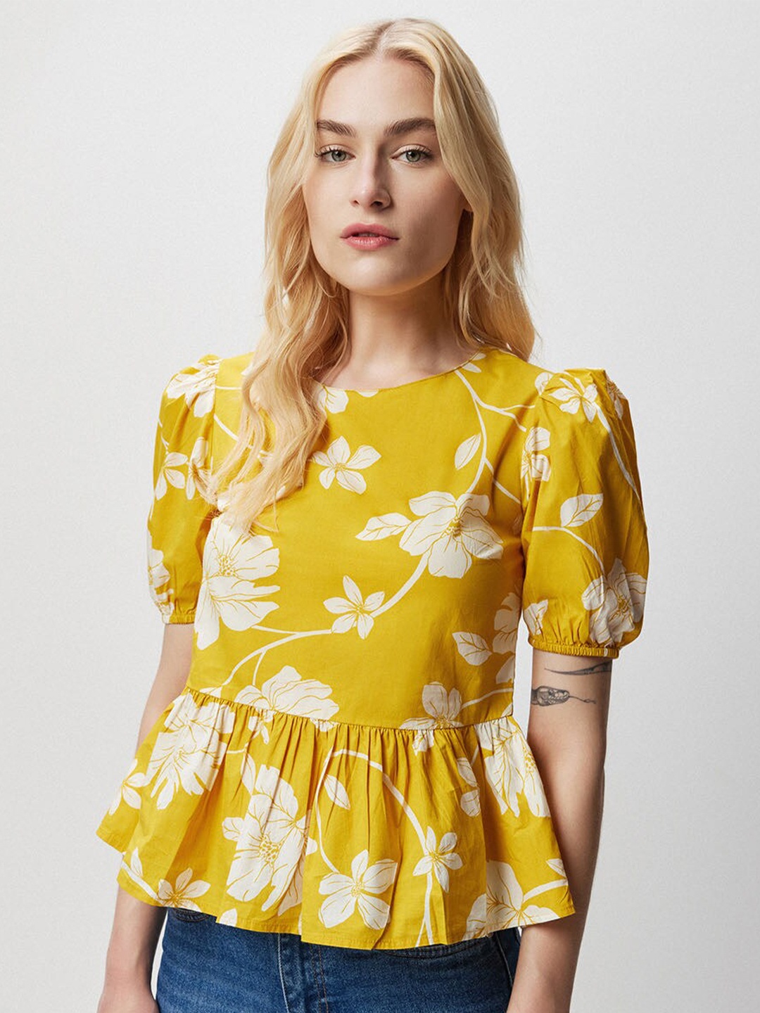 

COVER STORY Yellow Floral Printed Puff Sleeves Cotton Peplum Top