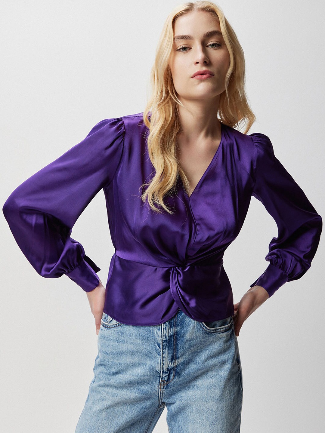 

COVER STORY Purple V-Neck Cuffed Sleeve Cinched Waist Top