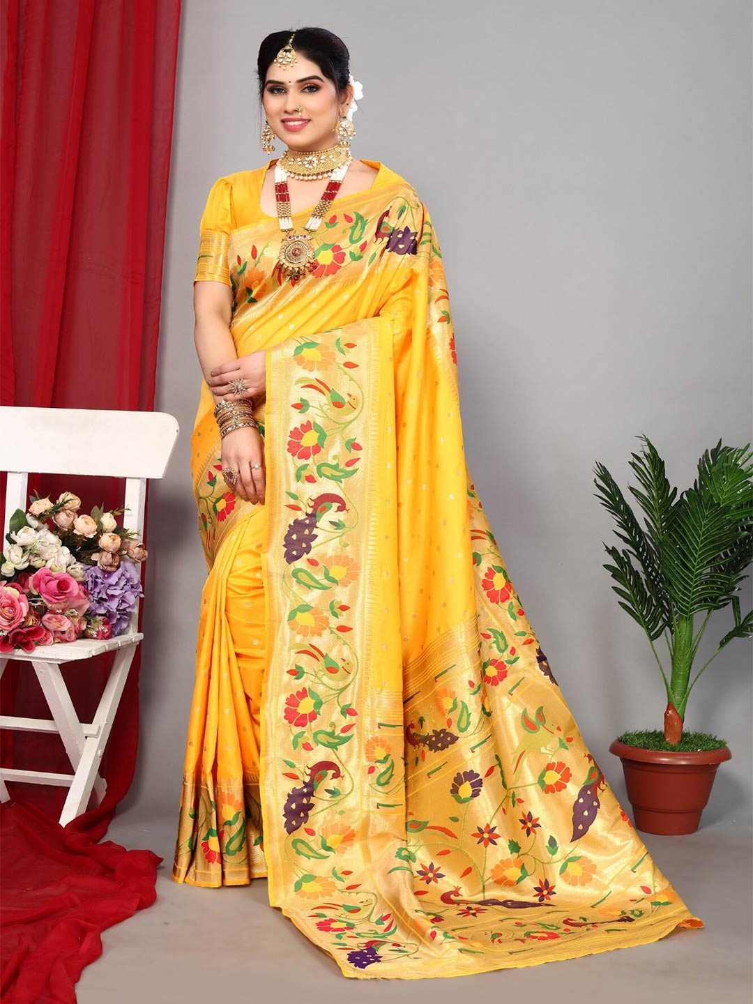 

Mitera Woven Design Zari Paithani Saree, Yellow