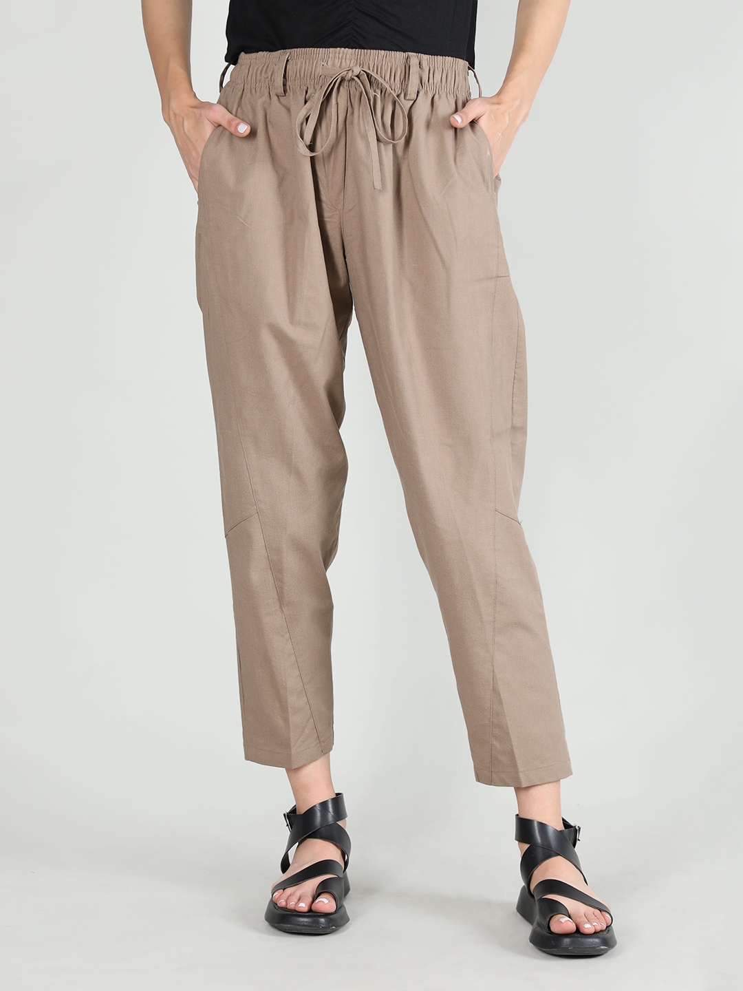 

Dlanxa Women Easy Wash Pleated Cropped Linen Trousers, Brown