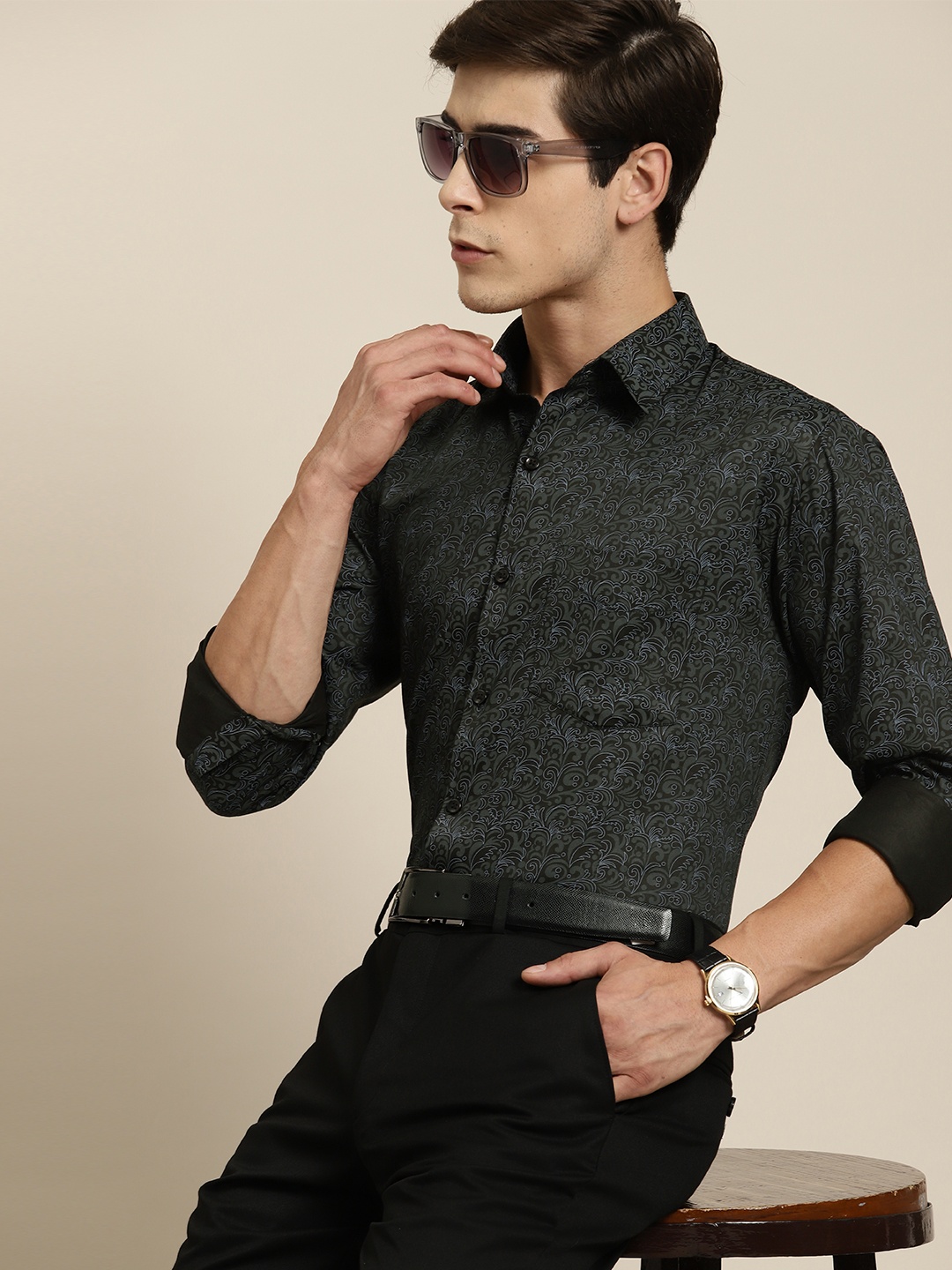 

Hancock Men Slim Fit Floral Printed Opaque Party Shirt, Black