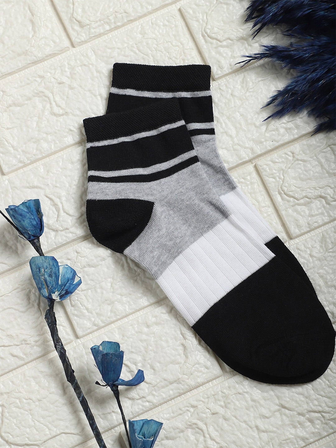 

Cantabil Men Pack Of 5 Colourblocked Cotton Ankle Length Socks, Grey