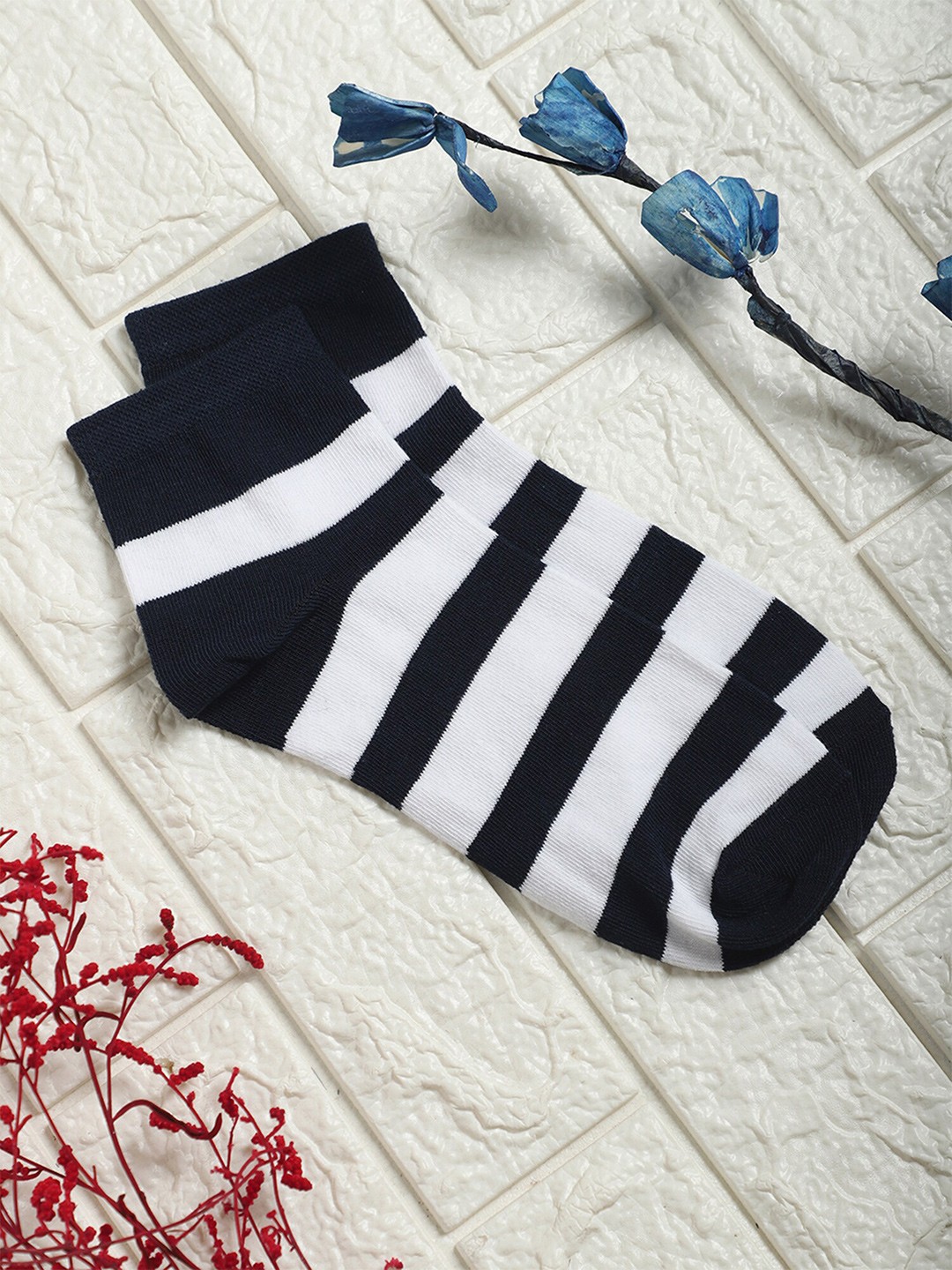 

Cantabil Men Pack Of 5 Striped Cotton Ankle Length Socks, Navy blue
