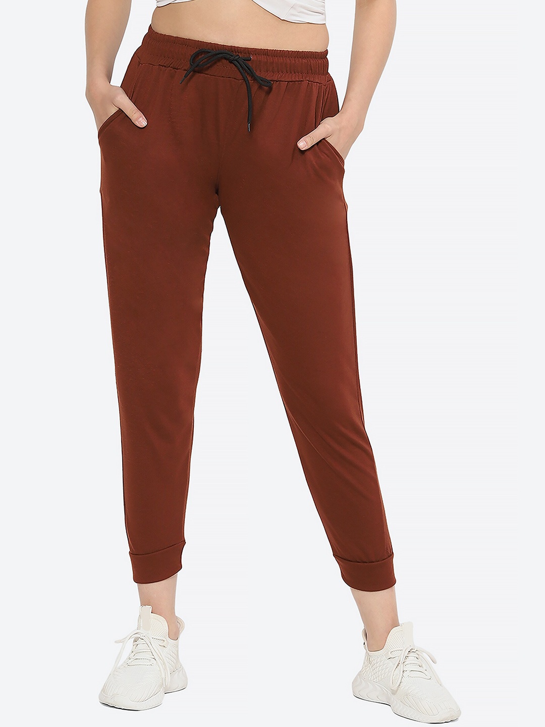 

Fashionable Women Mid-Rise Cotton Sports Joggers, Brown