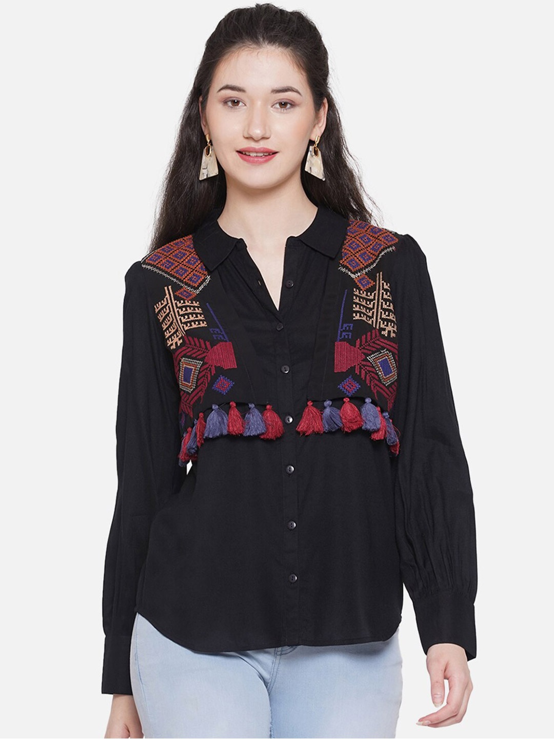 bellamia Embroidered Smart Fit Casual Shirt, Black