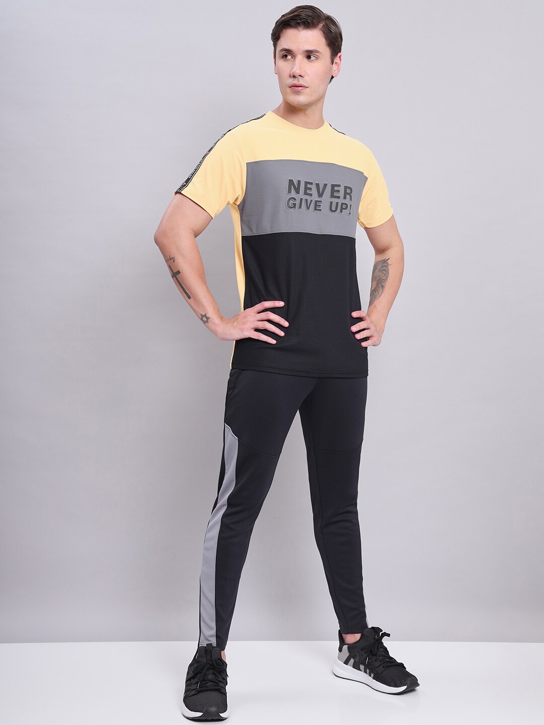 

Technosport Colourblocked Antimicrobial Training or Gym Slim Fit T-shirt, Yellow